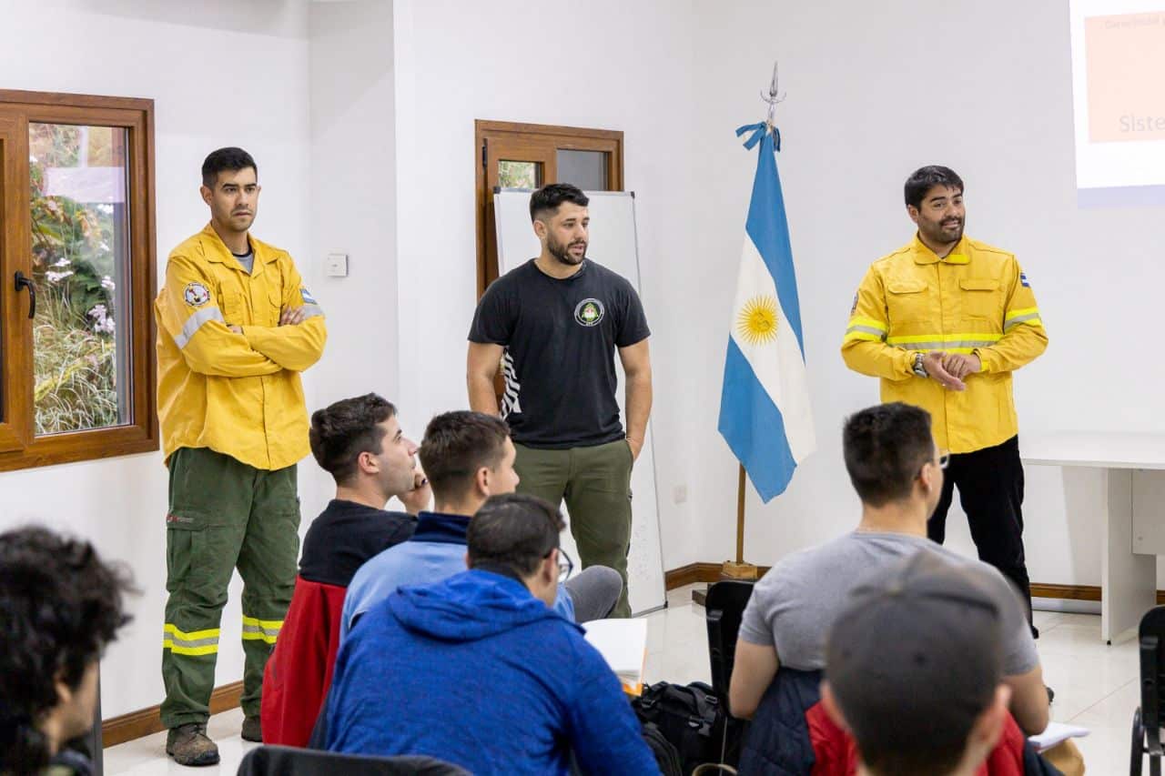 Empezó El Primer Curso Inicial Para Combatientes De Incendios ...