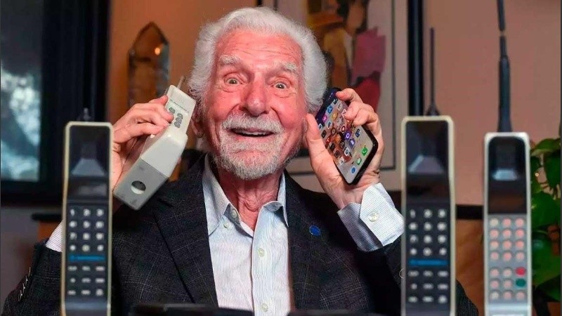 Se Cumplen 50 Años De La Primera Llamada Desde Un Teléfono Celular Actualidad Tdf 5285