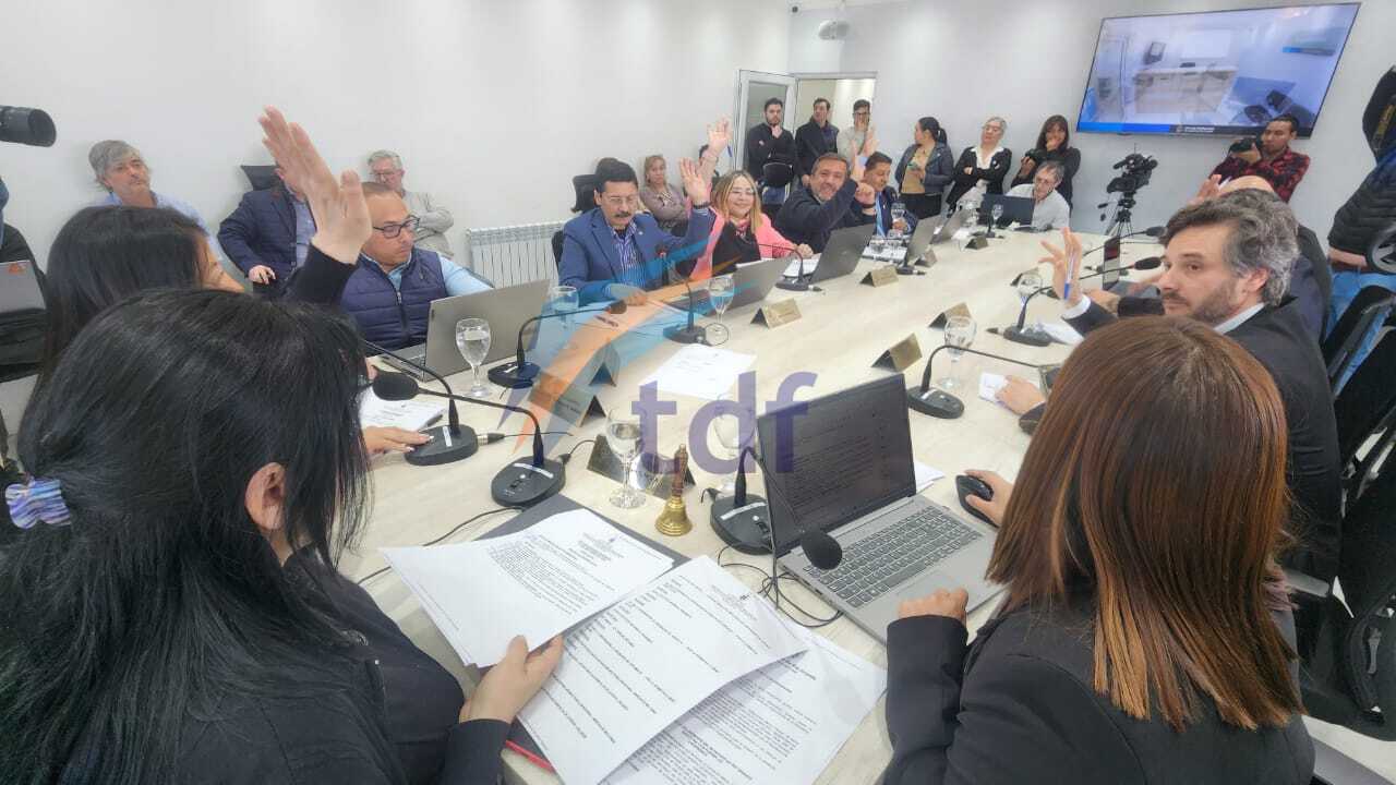 Concejales Aprobaron El Presupuesto Municipal 2024 - Actualidad TDF