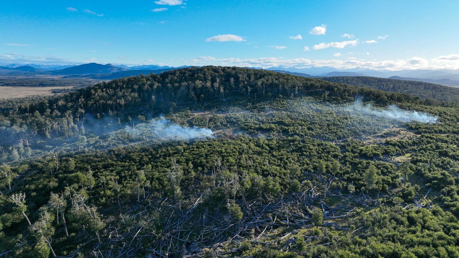 El incendio declarado en Estancia San Justo permanece controlado