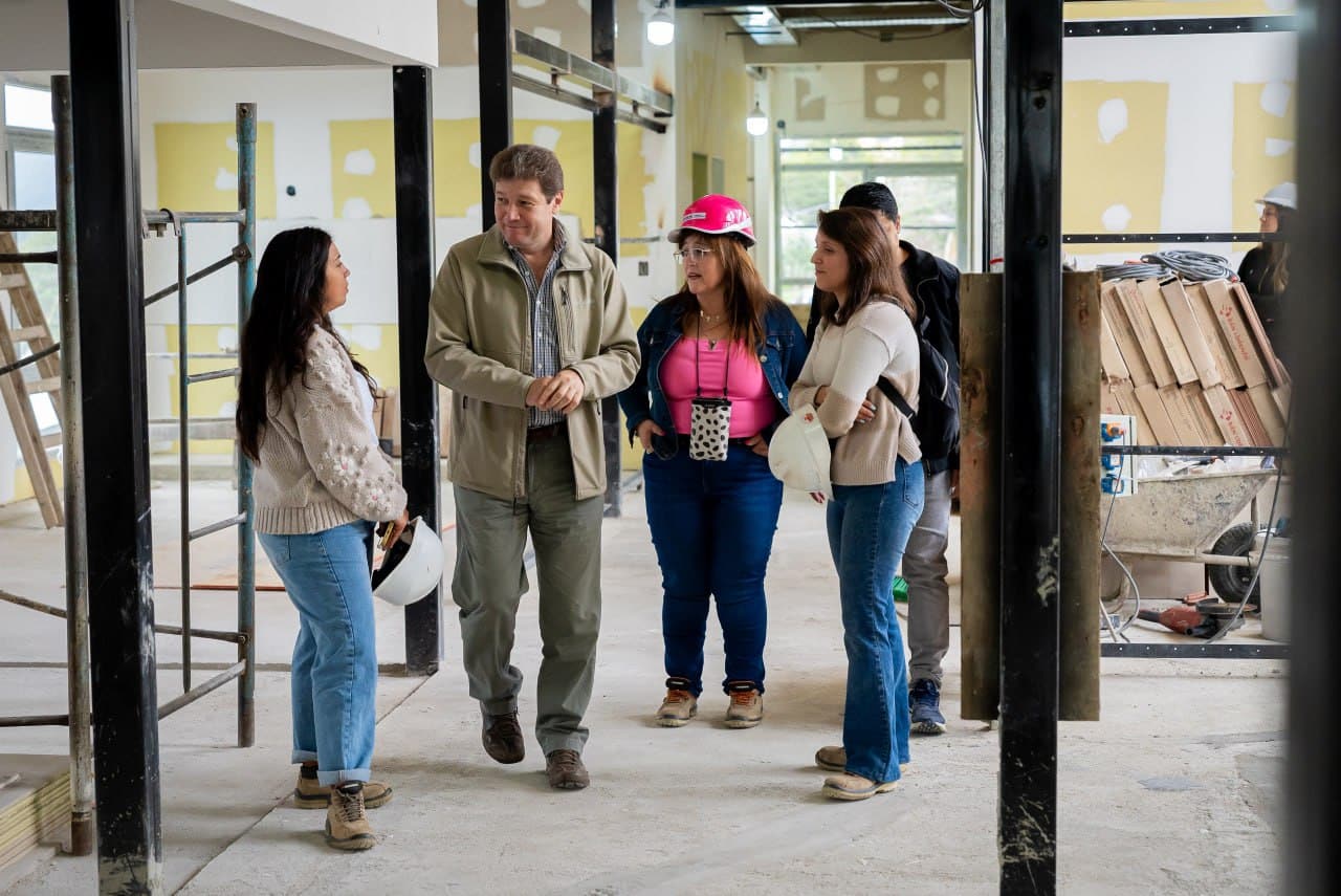 El Gobernador recorrió la obra del nuevo Centro de Desarrollo Infantil en Ushuaia